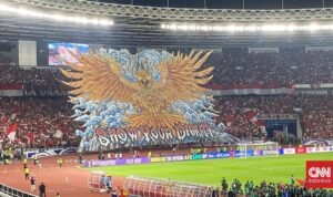 Indonesia Raya Berkumandang, Tifo 'Show Your Dignity' Dibentangkan