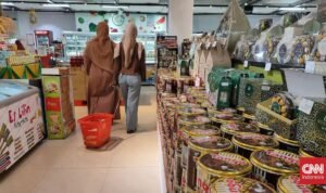 Aneka Biskuit Kaleng dan Sirup Lagi Diskon di Transmart Full Day Sale