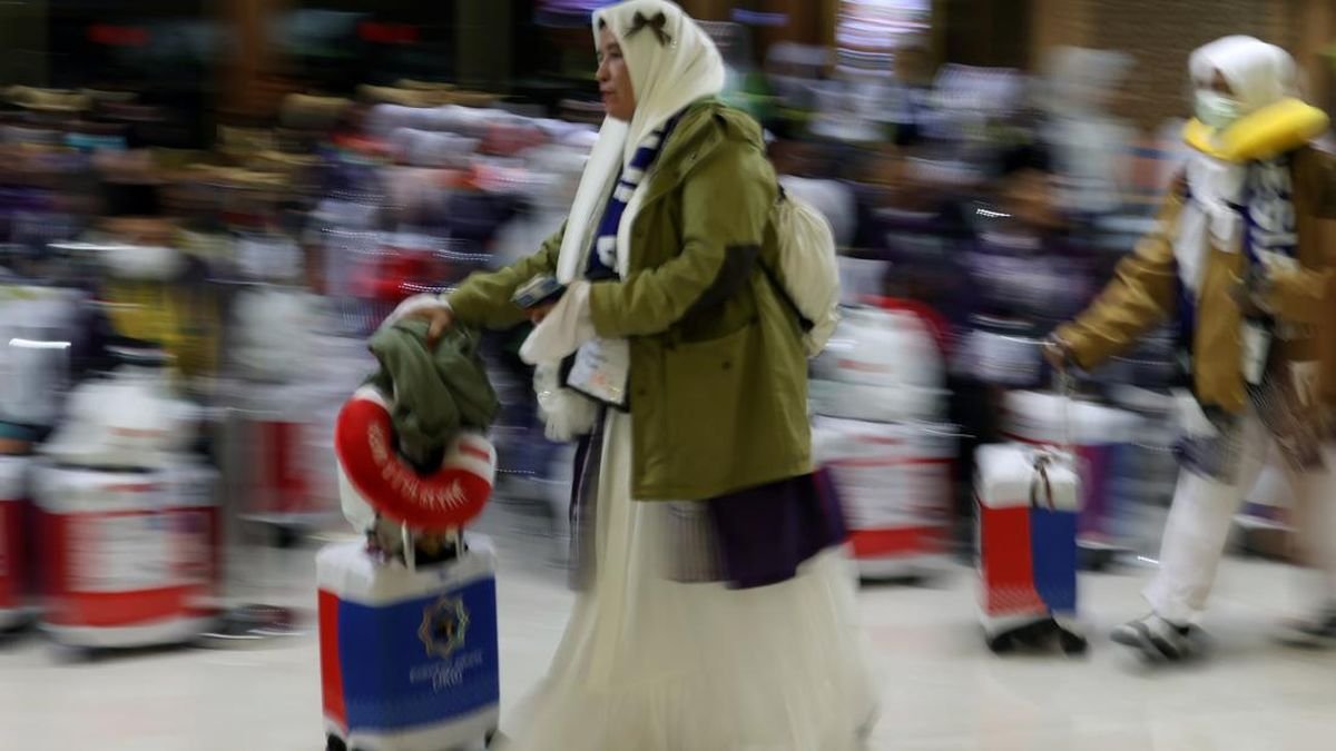Kloter Pertama Haji 2025 Resmi Berangkat ke Tanah Suci